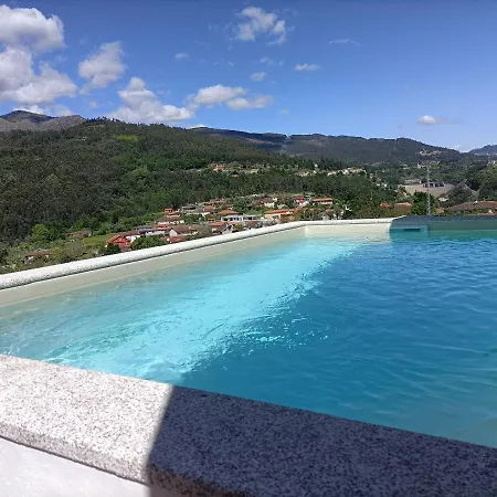 Hébergement de vacances Casa Amarela Da Caniçada Vieira do Minho