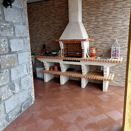 펜션 Casa Amarela Da Canicada 비에이라도미노