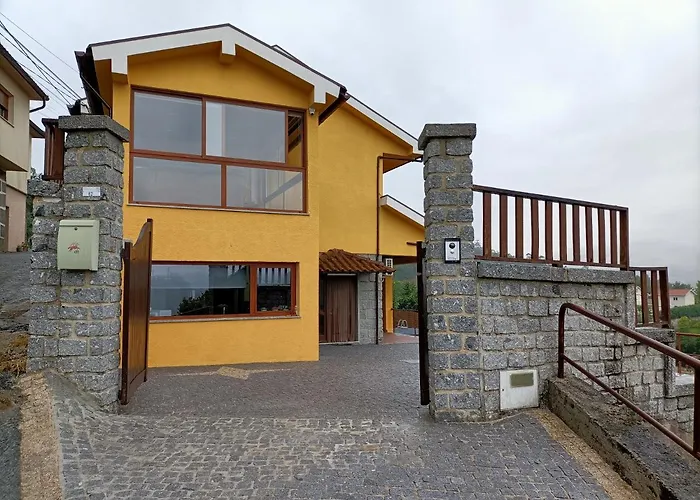 Casa Amarela Da Canicada Сasa de vacaciones Vieira do Minho