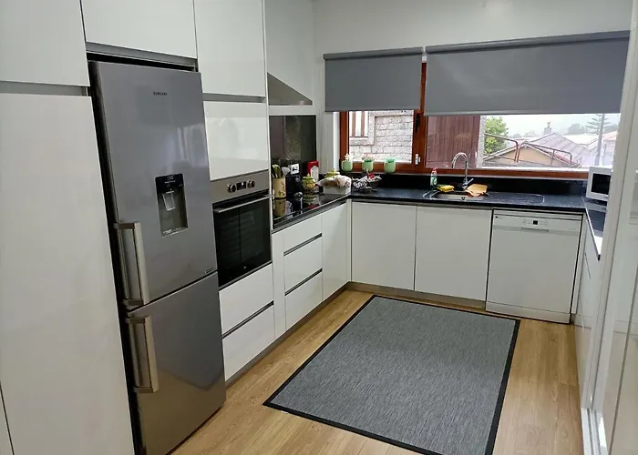 Casa Amarela Da Canicada Holiday home