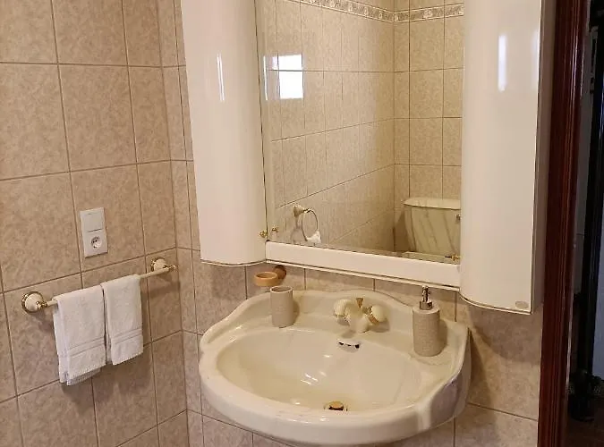 Casa Amarela Da Caniçada Vieira do Minho