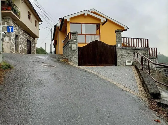 Casa Amarela Da Caniçada