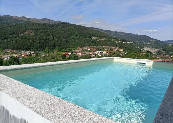 Casa Amarela Da Canicada Сasa de vacaciones *