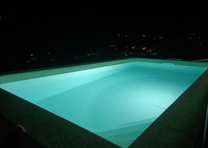 Casa Amarela Da Canicada Сasa de vacaciones