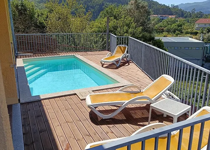 Casa Amarela Da Caniçada * Vieira do Minho